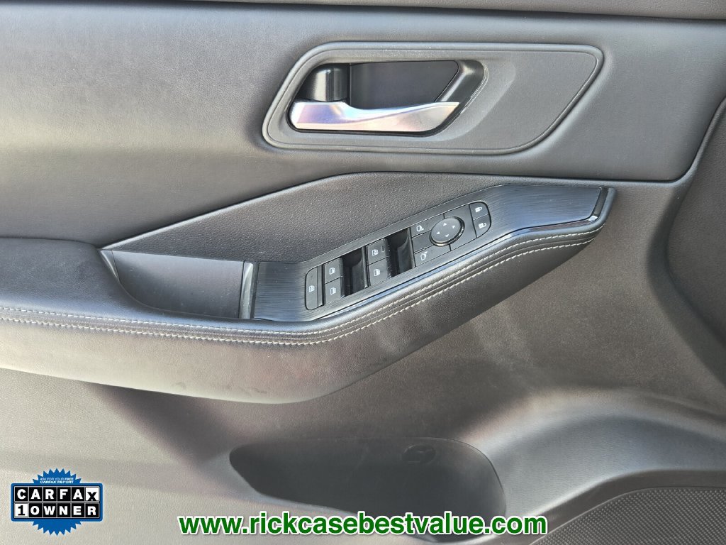 Used 2025 Nissan Rogue SV AWD/4WD image 30
