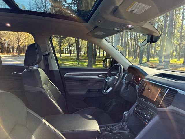 Used 2021 Volkswagen Atlas SEL Premium image 23