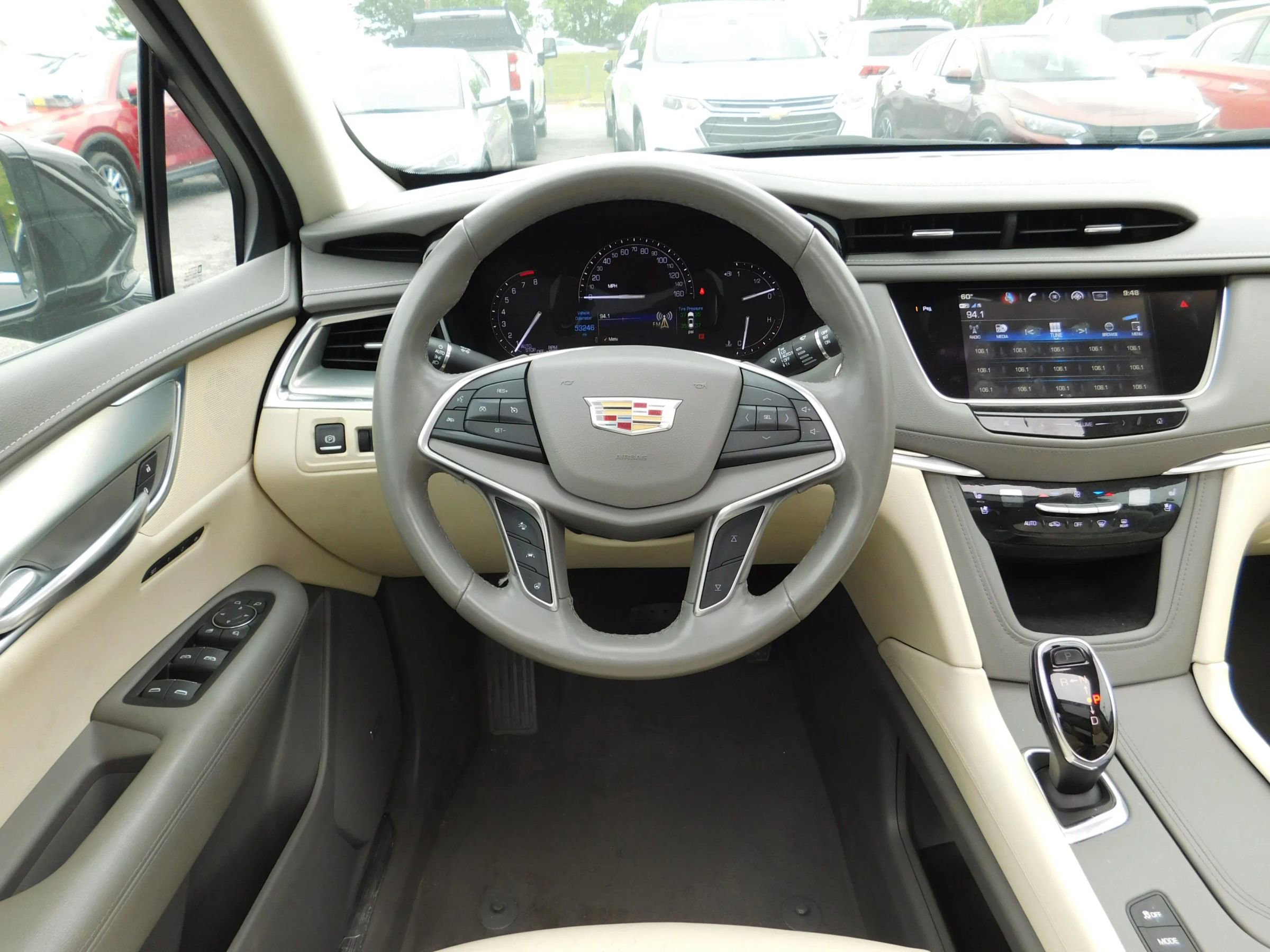 Used 2018 Cadillac XT5 Premium Luxury AWD/4WD image 14