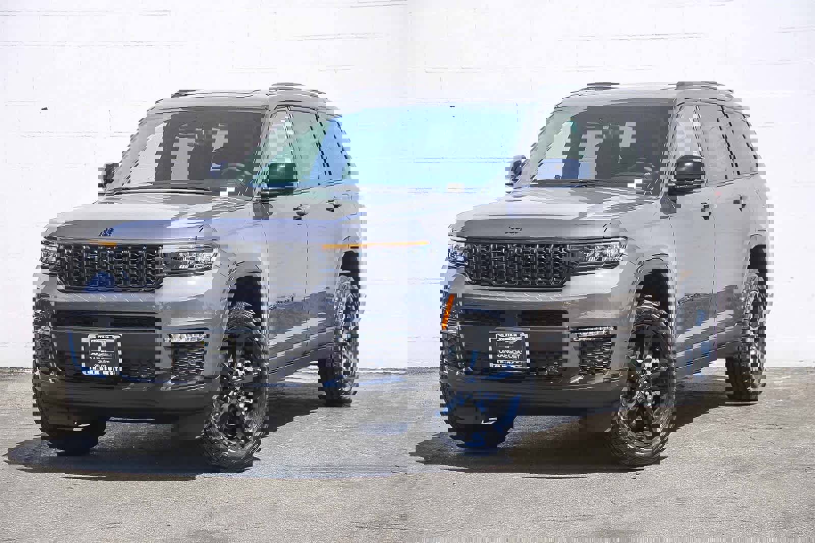 New 2025 Jeep Grand Cherokee L Limited w/ Luxury Tech Group II