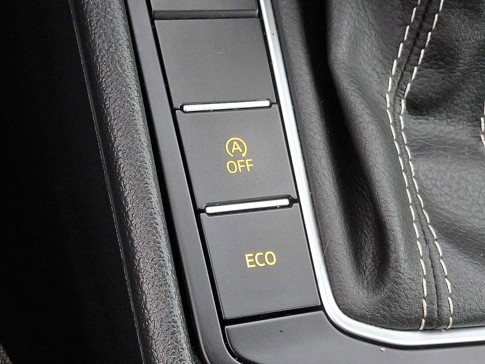 Used 2024 Volkswagen Jetta Sport image 18