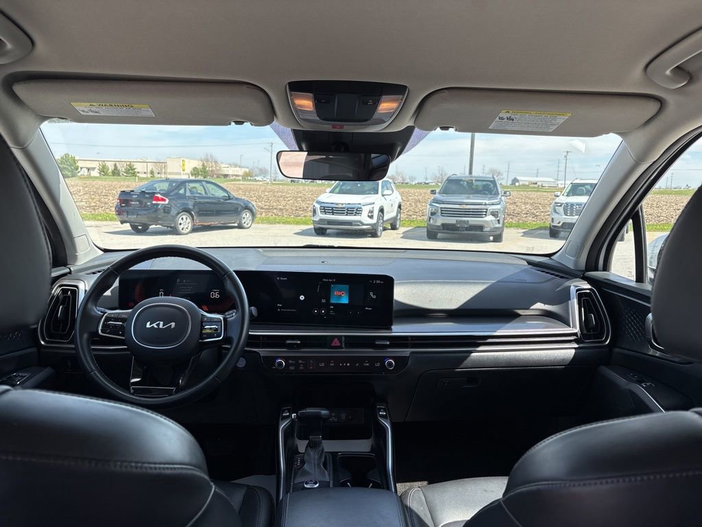 Used 2024 Kia Sorento S image 26