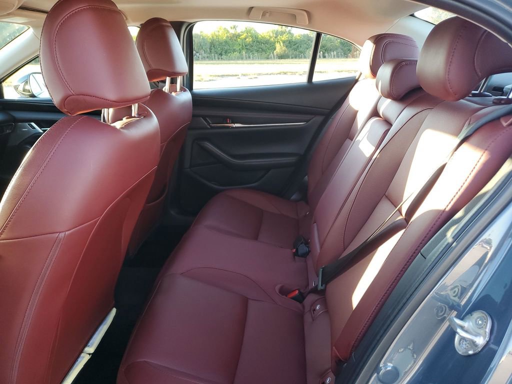 Used 2023 MAZDA MAZDA3 s image 23