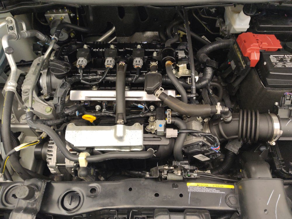 Used 2024 Nissan Versa SR FWD image 30