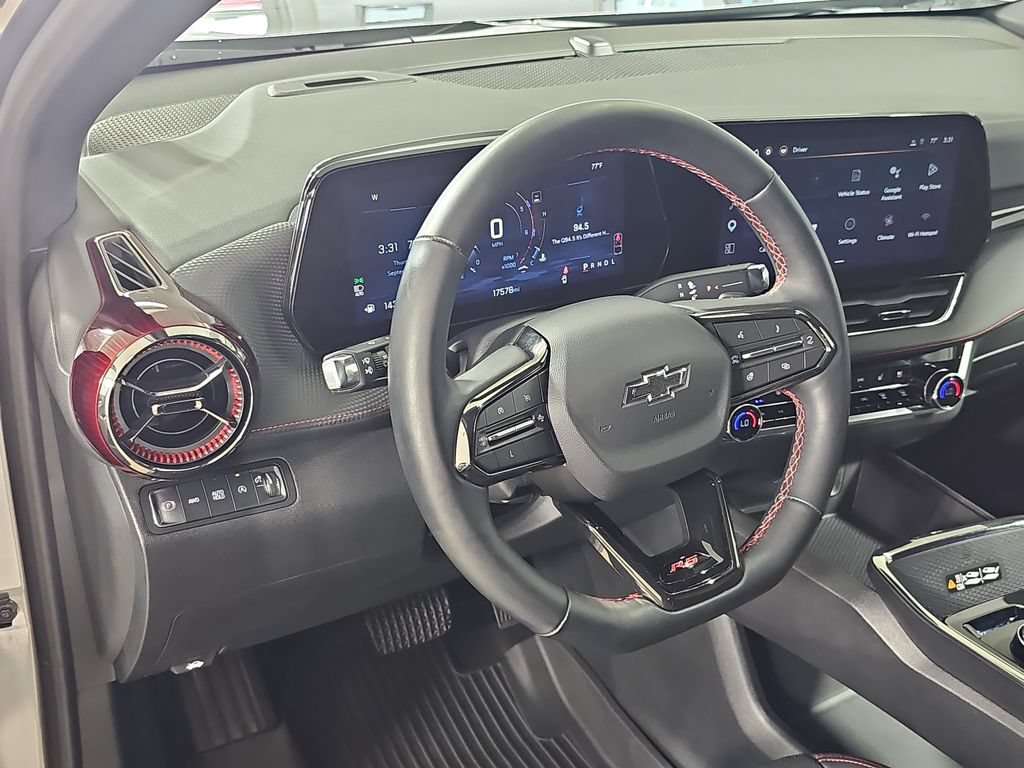 Used 2025 Chevrolet Equinox RS w/ Safety and Technology Package AWD/4WD image 21