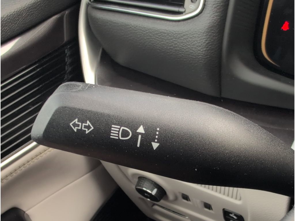 Used 2023 Jeep Wagoneer 4WD image 27