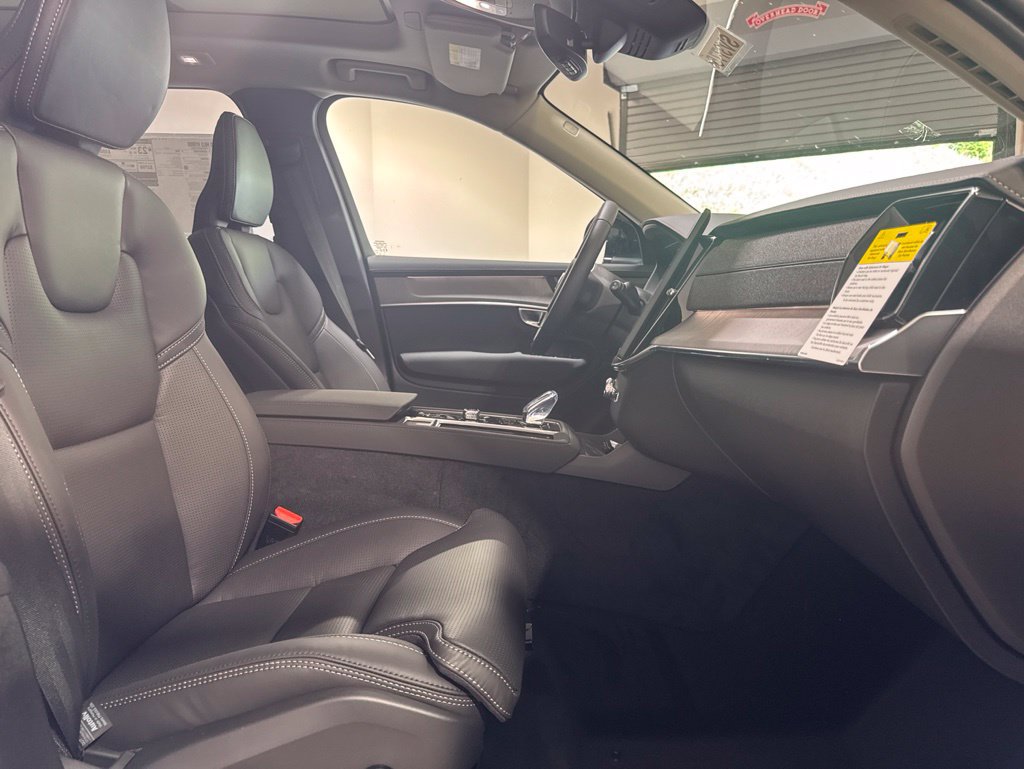 New 2026 Volvo XC90 B6 Ultra w/ Protection Package AWD/4WD image 29