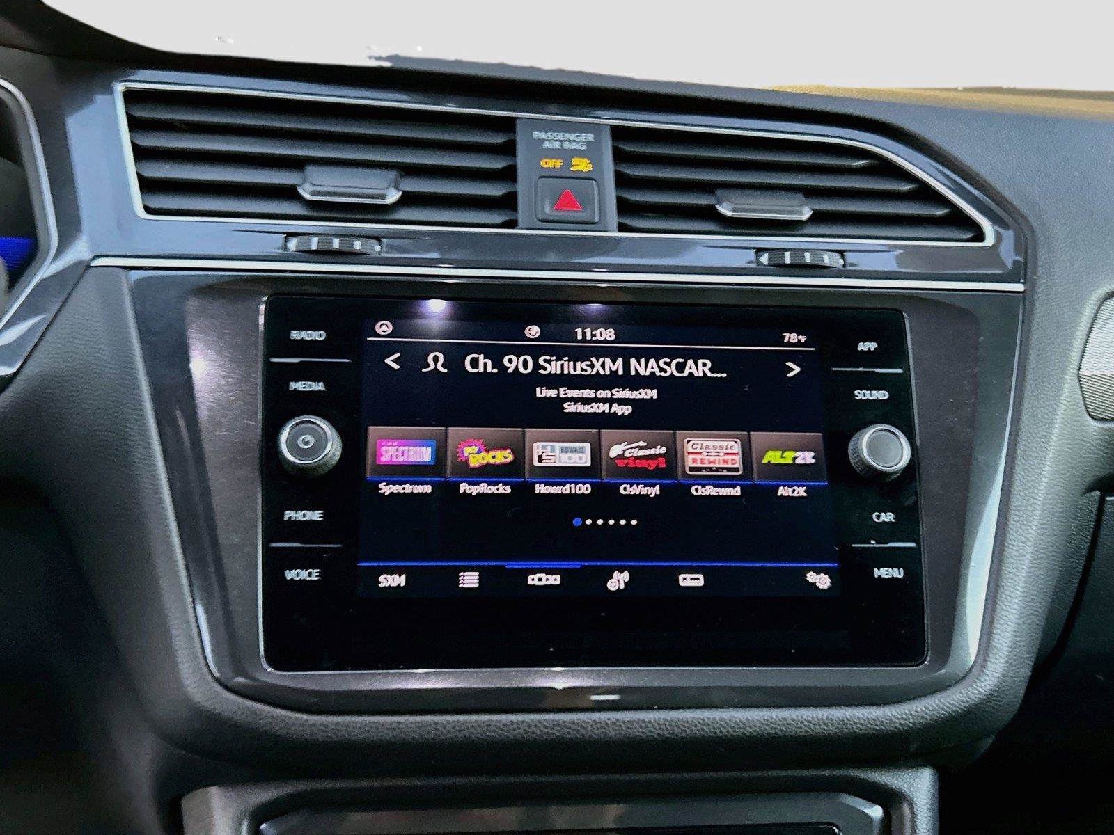 Used 2024 Volkswagen Tiguan SE R-Line FWD image 28