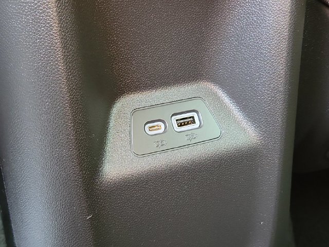 Certified 2023 Buick Envision Essence AWD/4WD image 33