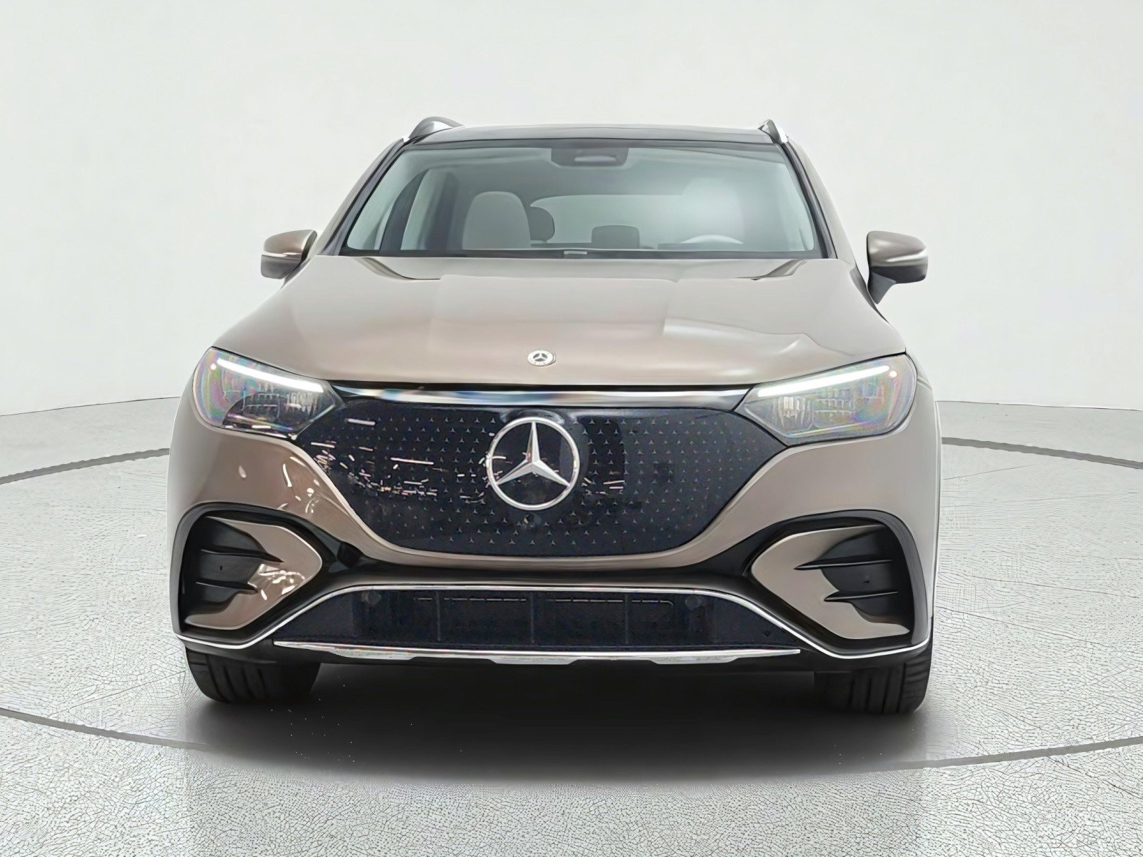 New 2027 Mercedes-Benz EQE 320+ SUV image 2