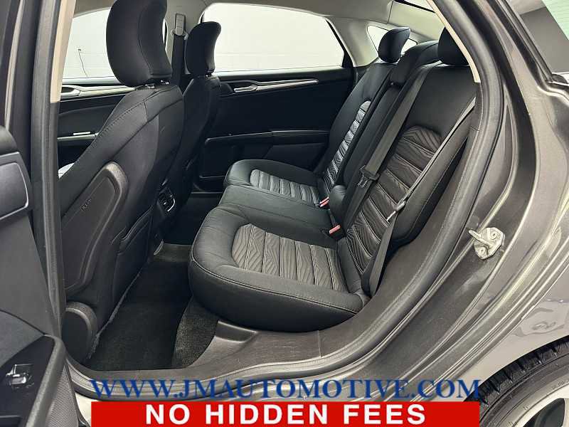 Used 2016 Ford Fusion SE image 14