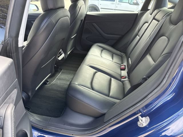 Used 2021 Tesla Model 3 Long Range image 16