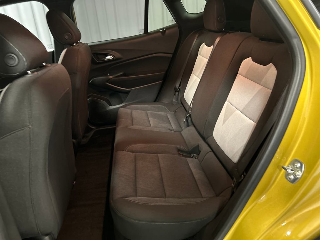Used 2024 Chevrolet Trax RS w/ Driver Confidence Package image 22