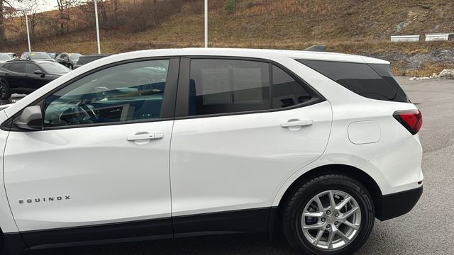 Used 2023 Chevrolet Equinox LS image 10