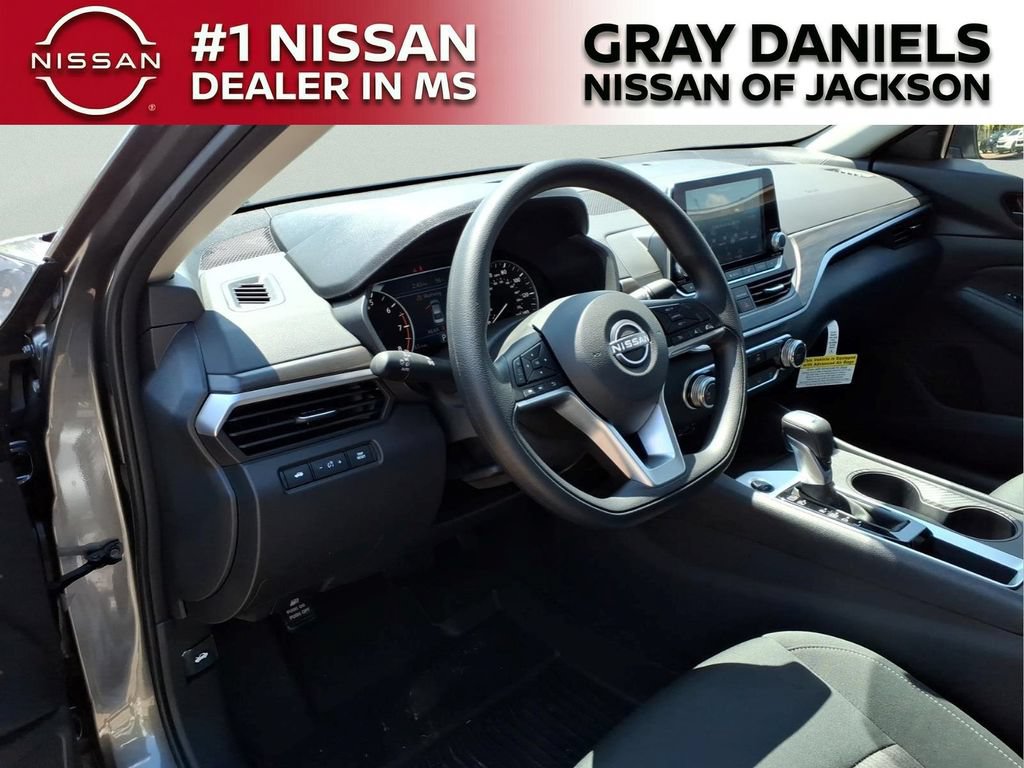 New 2026 Nissan Altima 2.5 SV FWD image 9