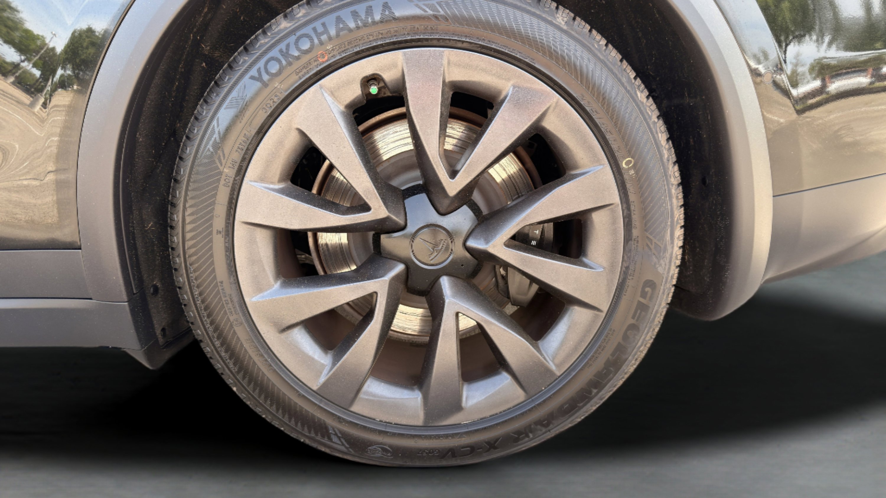 Used 2023 Tesla Model X image 15