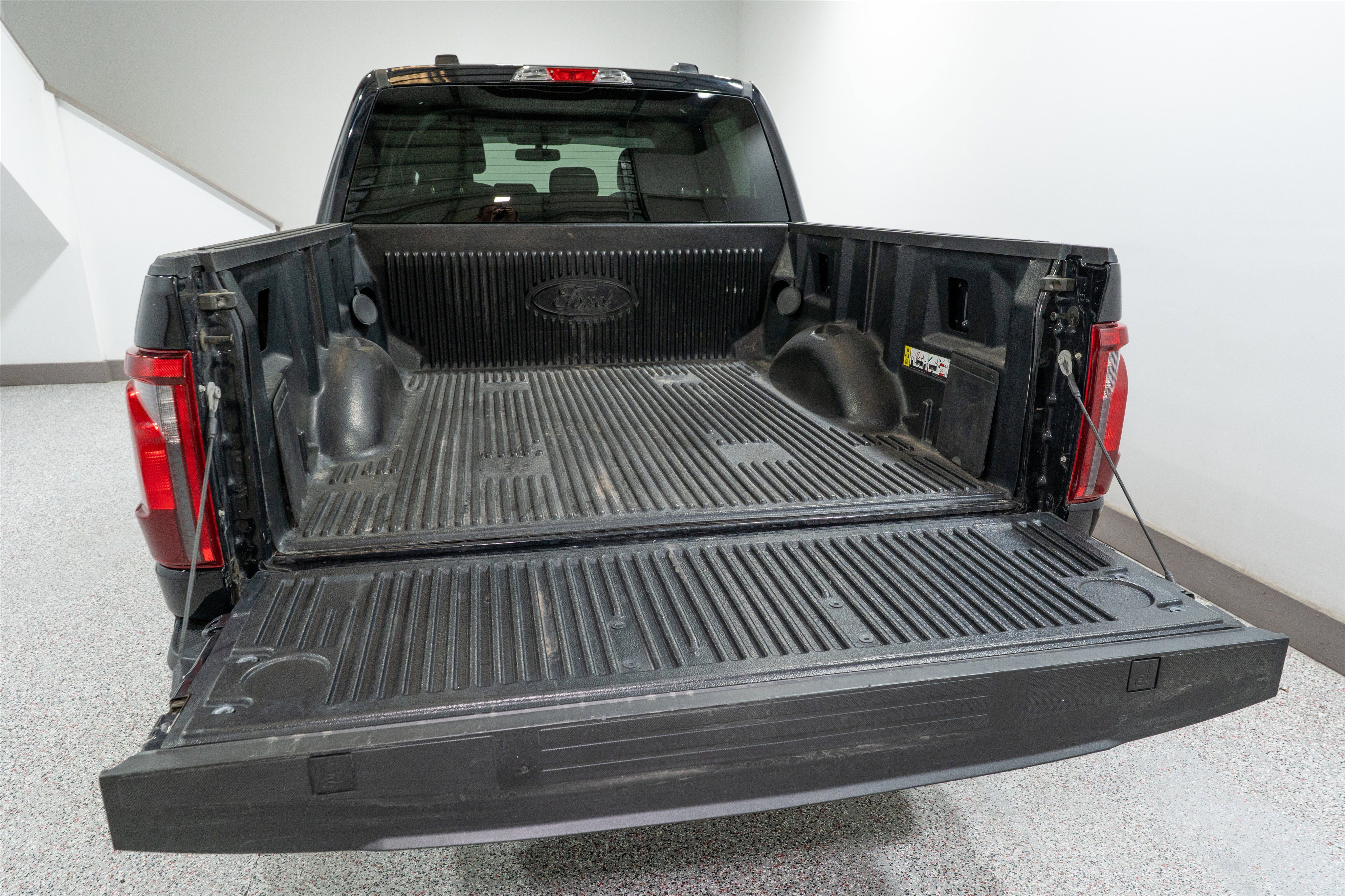 Used 2024 Ford F150 XLT image 11