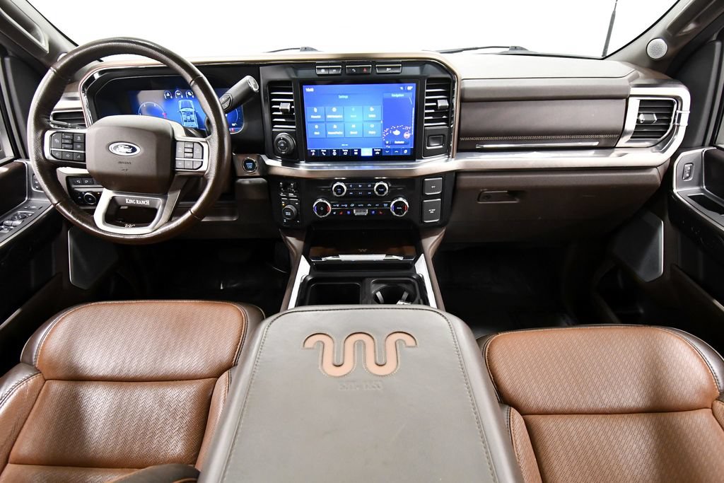 Used 2023 Ford F350 King Ranch AWD/4WD image 3
