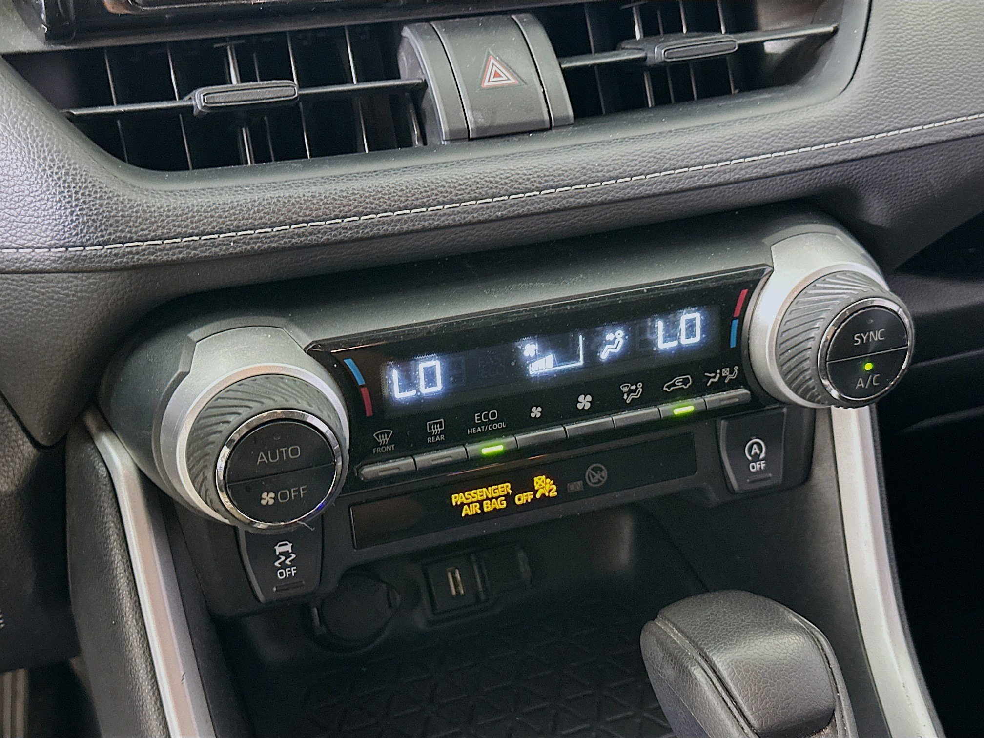 Used 2021 Toyota RAV4 XLE w/ Convenience Package image 22