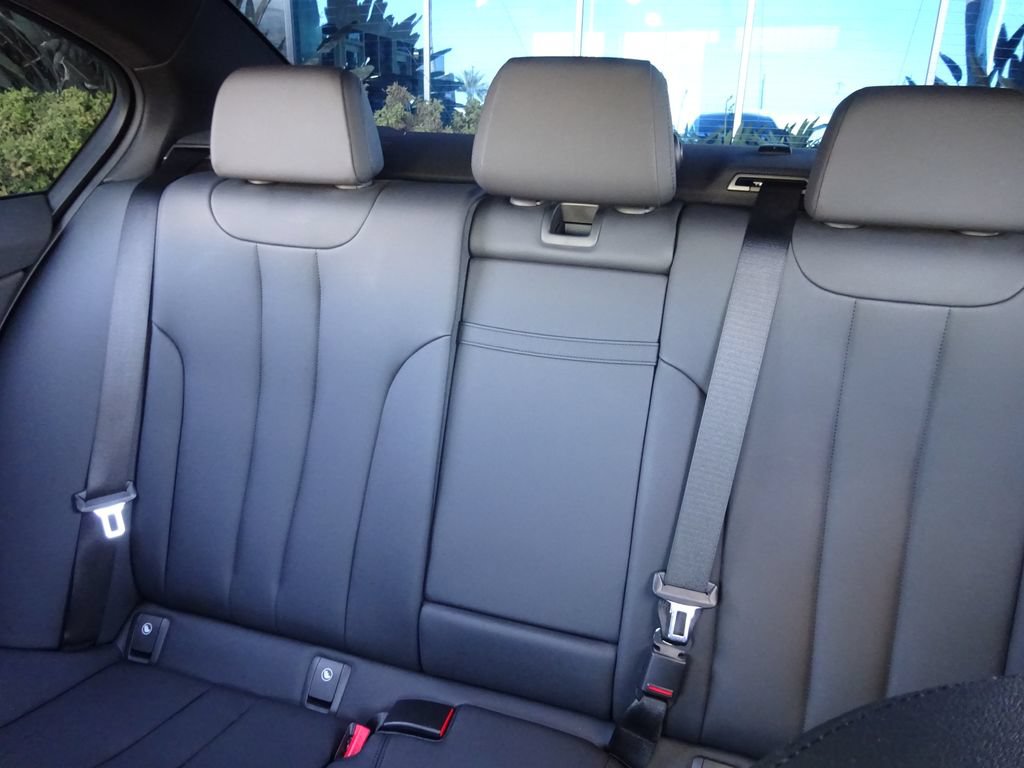 Used 2019 BMW 530i RWD image 14