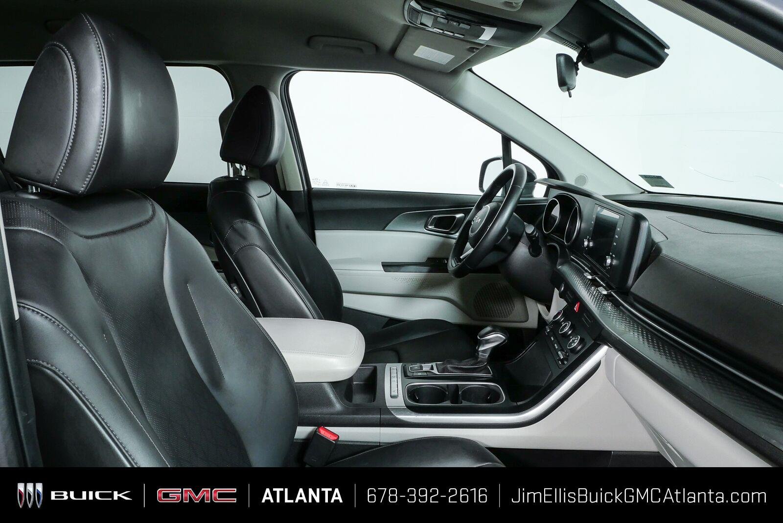 Used 2022 Kia Carnival LX FWD image 21