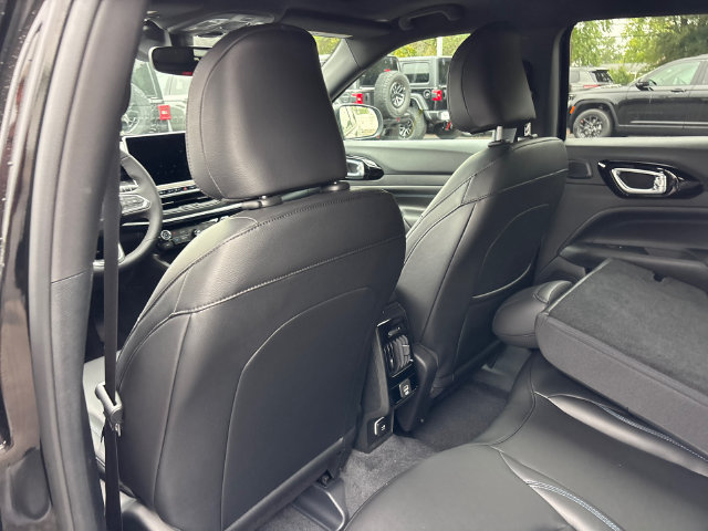 New 2026 Jeep Compass Limited AWD/4WD image 9