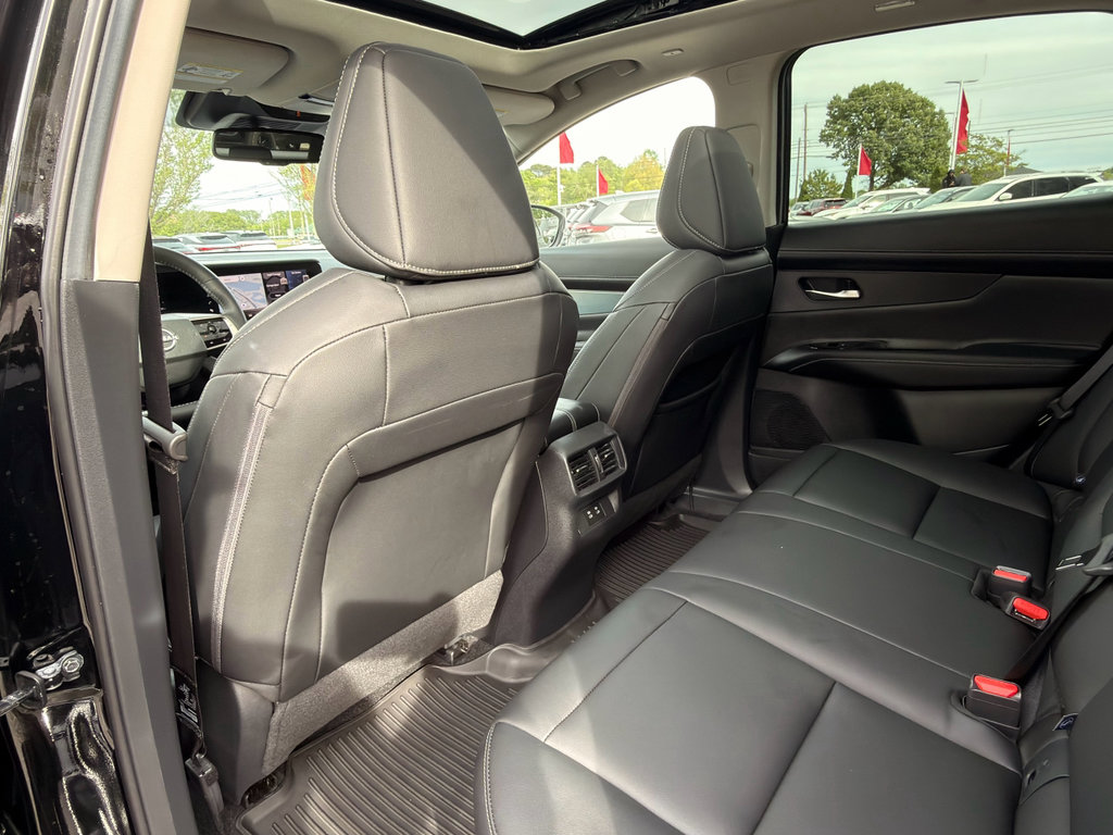 Used 2025 Nissan Murano SL image 21