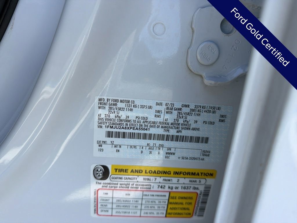 Used 2023 Ford Expedition Limited image 20