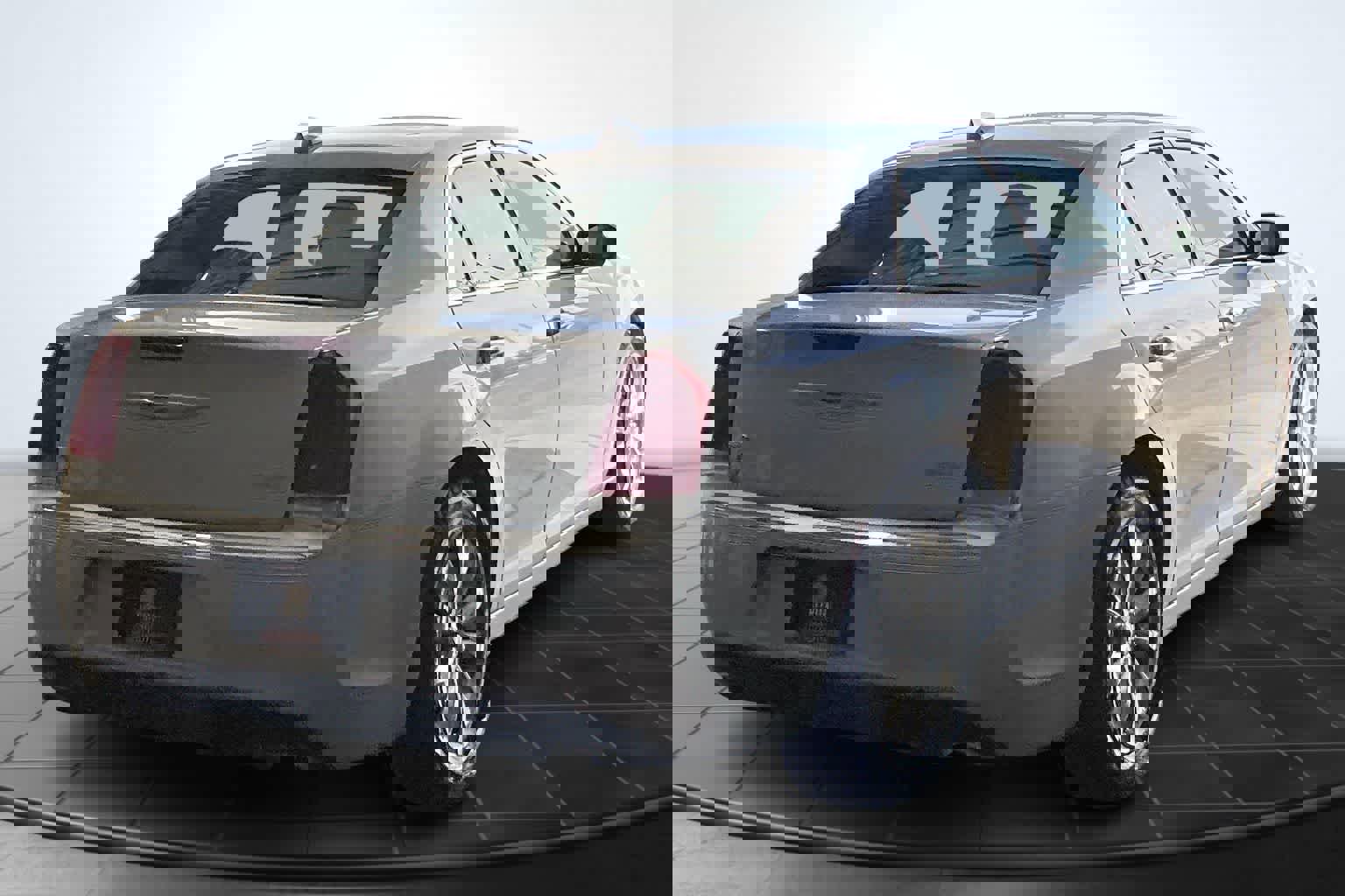 Used 2020 Chrysler 300 Limited image 23