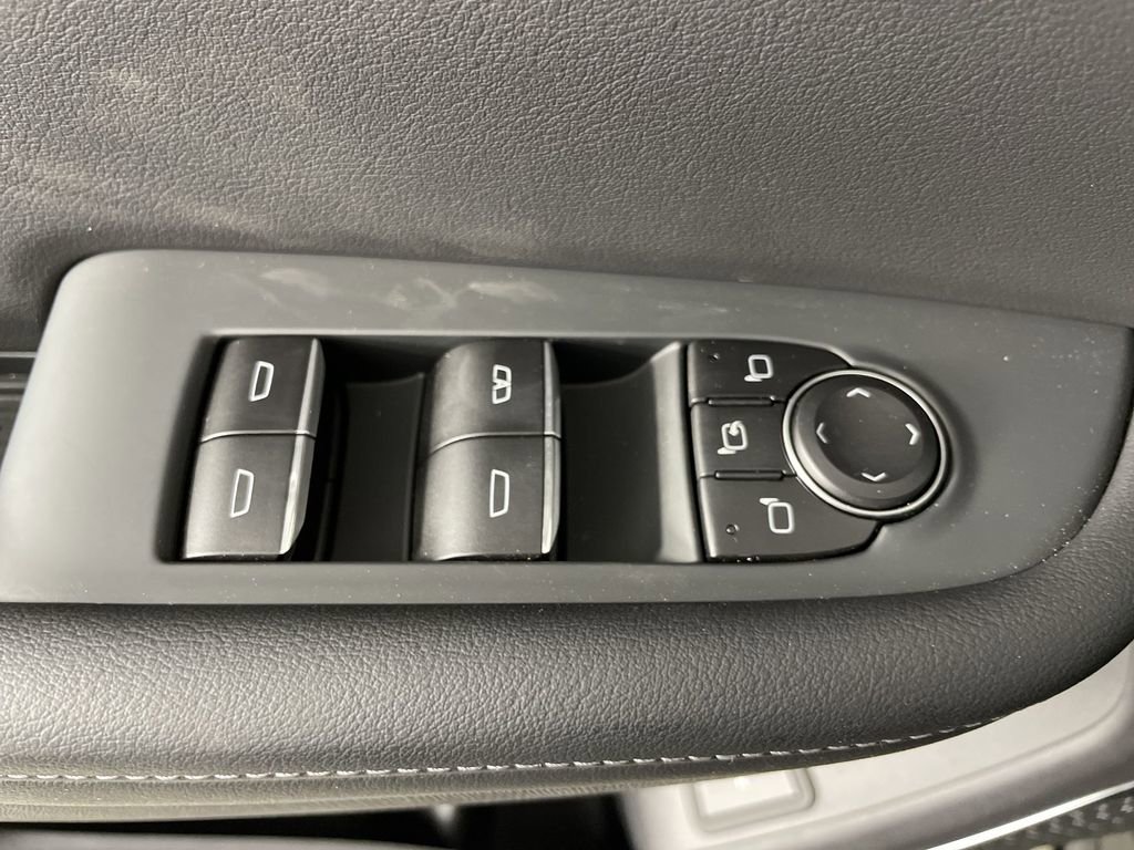 Used 2025 Buick Enclave Sport Touring image 23