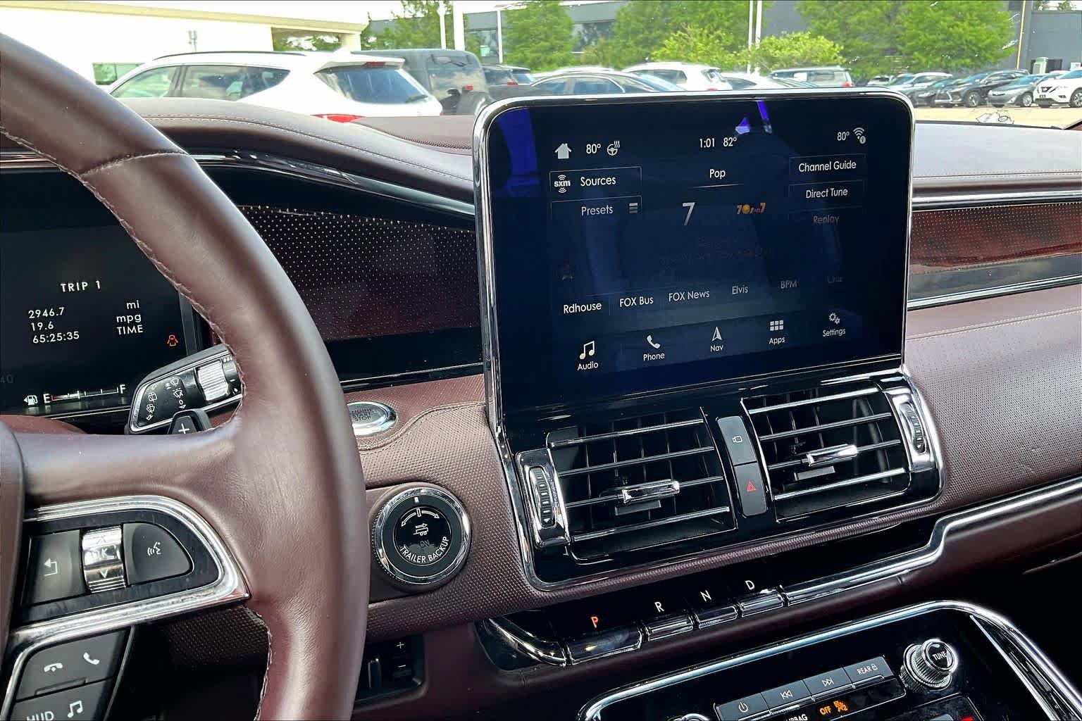 Used 2018 Lincoln Navigator Black Label w/ Cargo Package AWD/4WD image 6