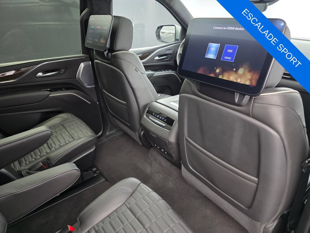 Used 2023 Cadillac Escalade Sport Platinum w/ LPO, ONYX Package AWD/4WD image 31