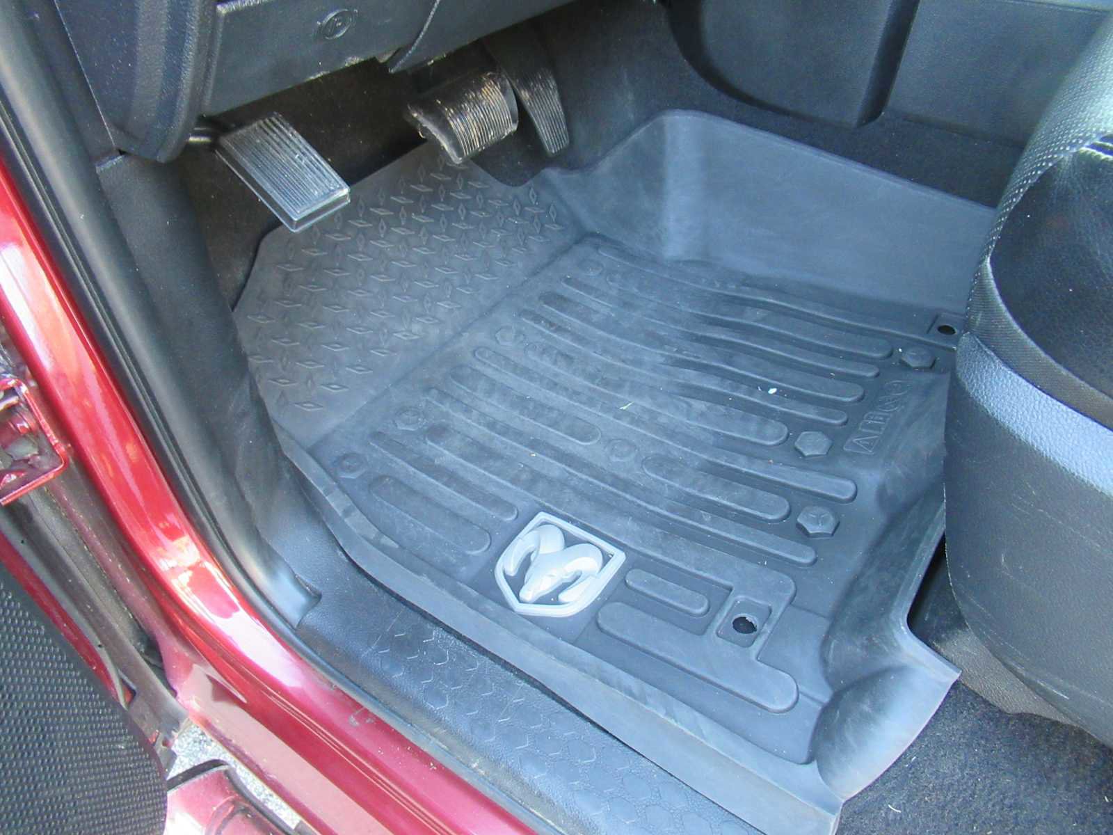 Used 2014 RAM 2500 Laramie image 21