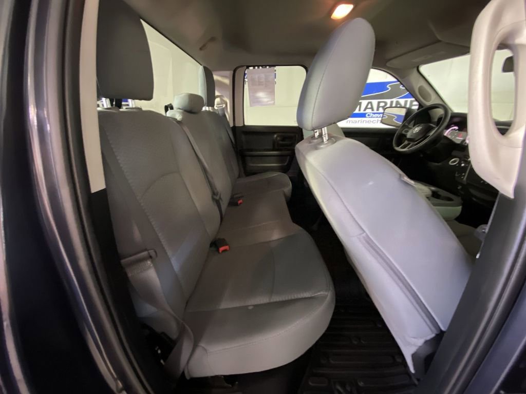 Used 2019 RAM 1500 Express AWD/4WD image 29