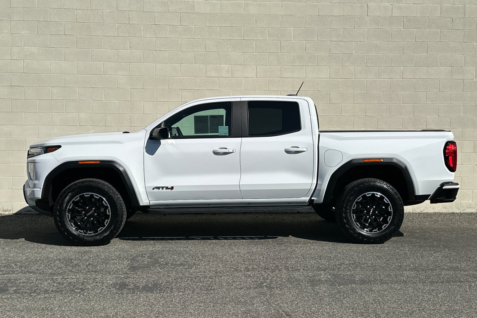 Certified 2026 GMC Canyon AT4 AWD/4WD image 7