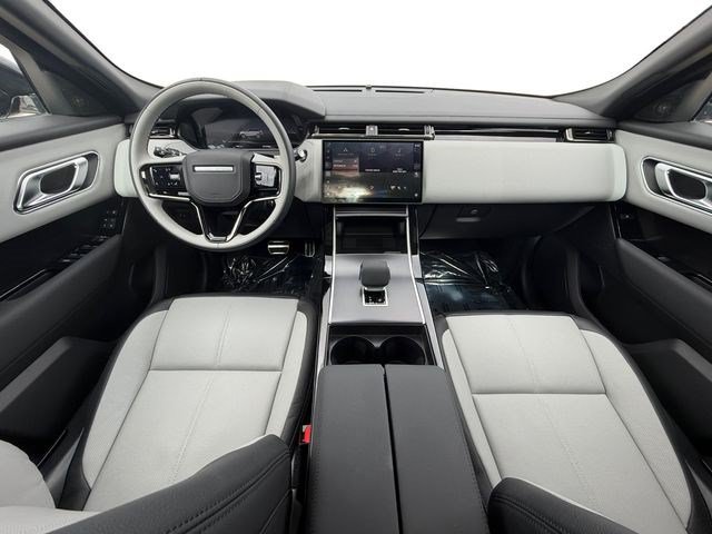 Certified 2026 Land Rover Range Rover Velar Dynamic SE AWD/4WD image 12