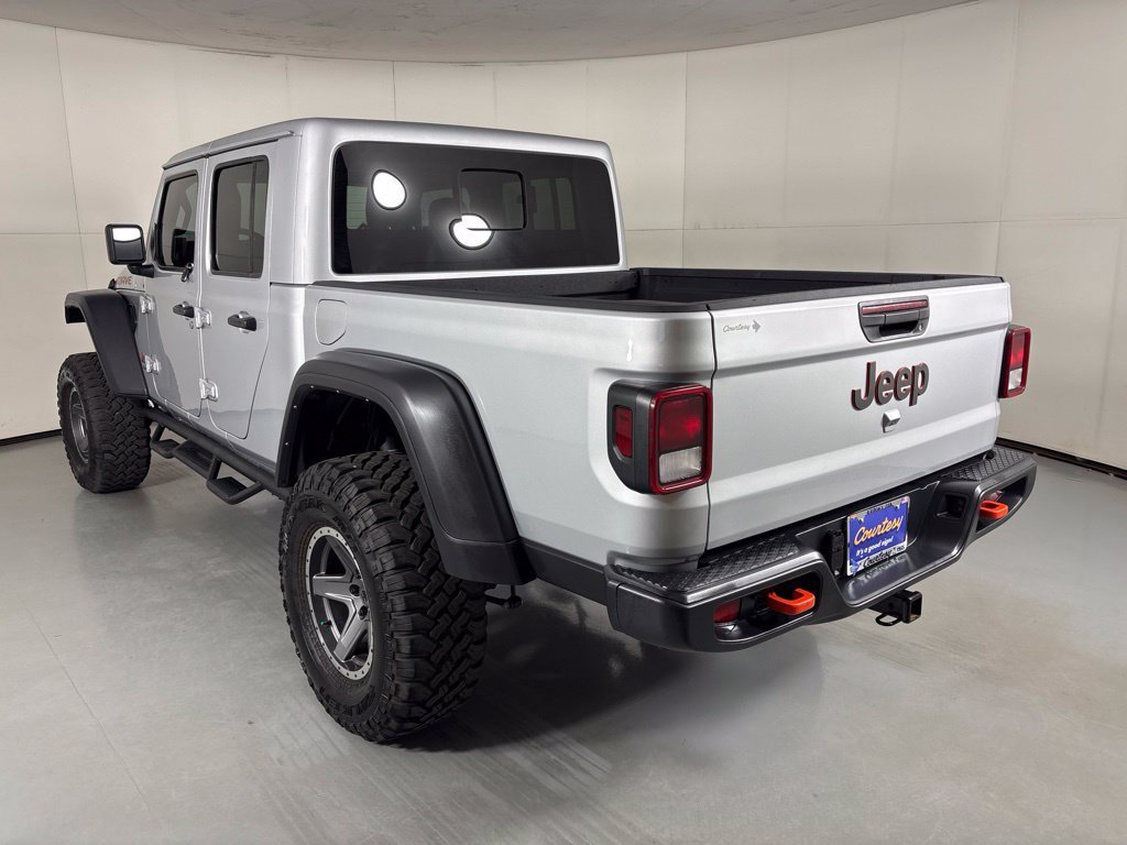 Used 2023 Jeep Gladiator Mojave w/ Cold Weather Group AWD/4WD image 6