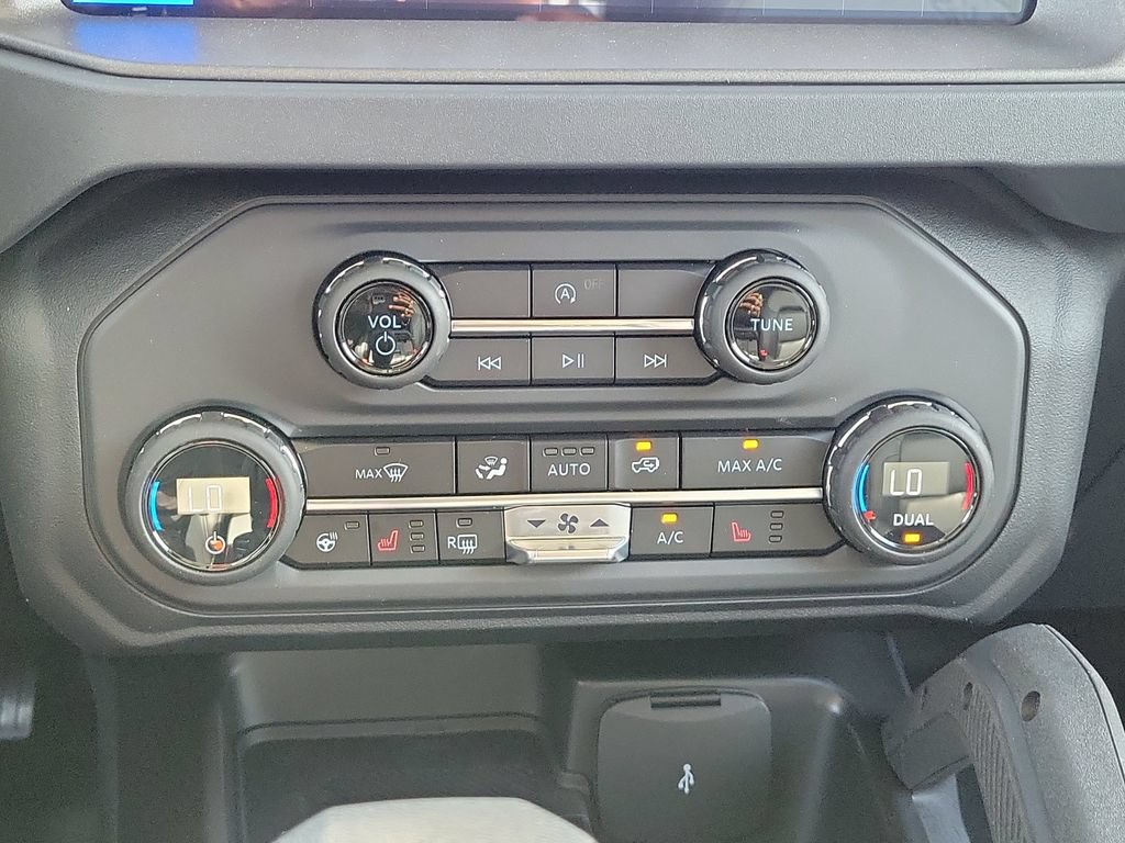 New 2026 Ford Bronco Badlands w/ Sasquatch Package AWD/4WD image 23