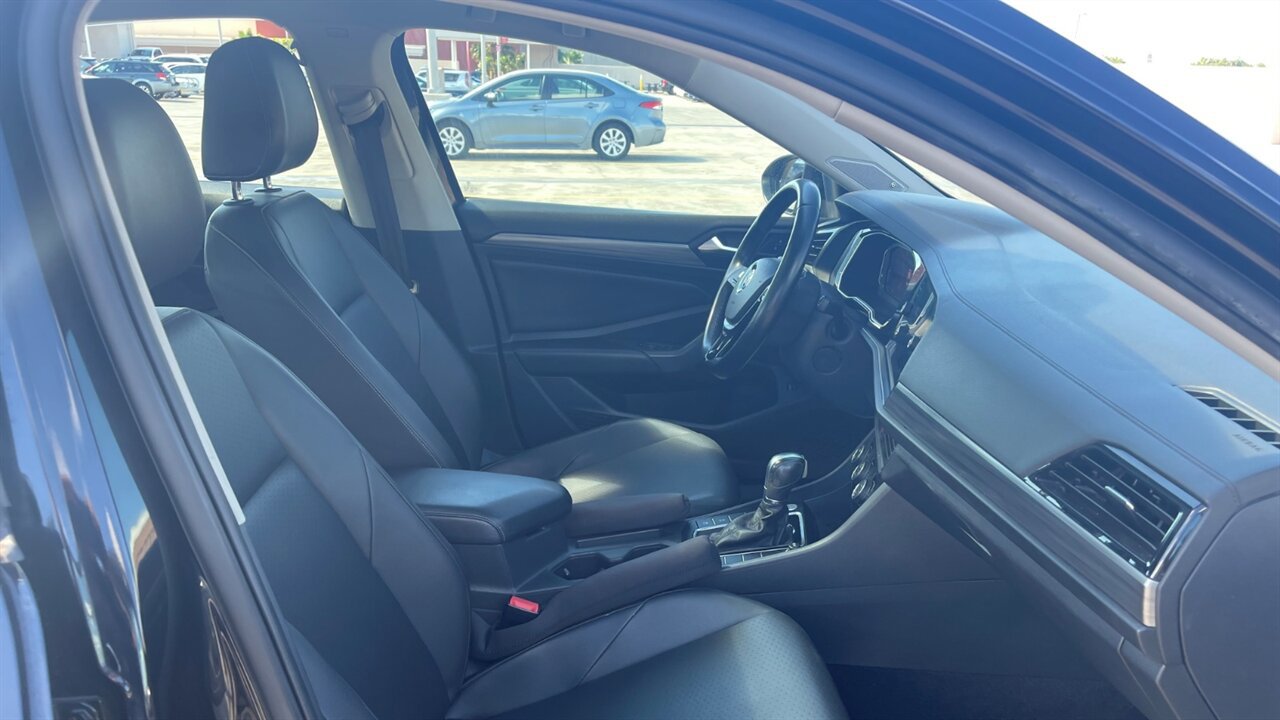 Used 2019 Volkswagen Jetta SEL FWD image 20