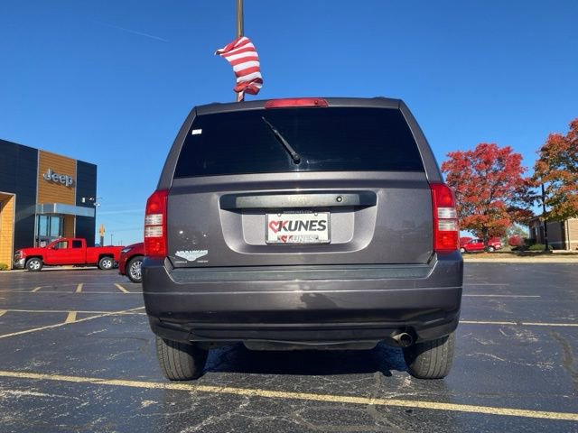 Used 2015 Jeep Patriot Sport image 9