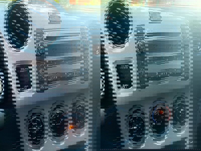 Used 2009 Toyota Matrix XRS image 36