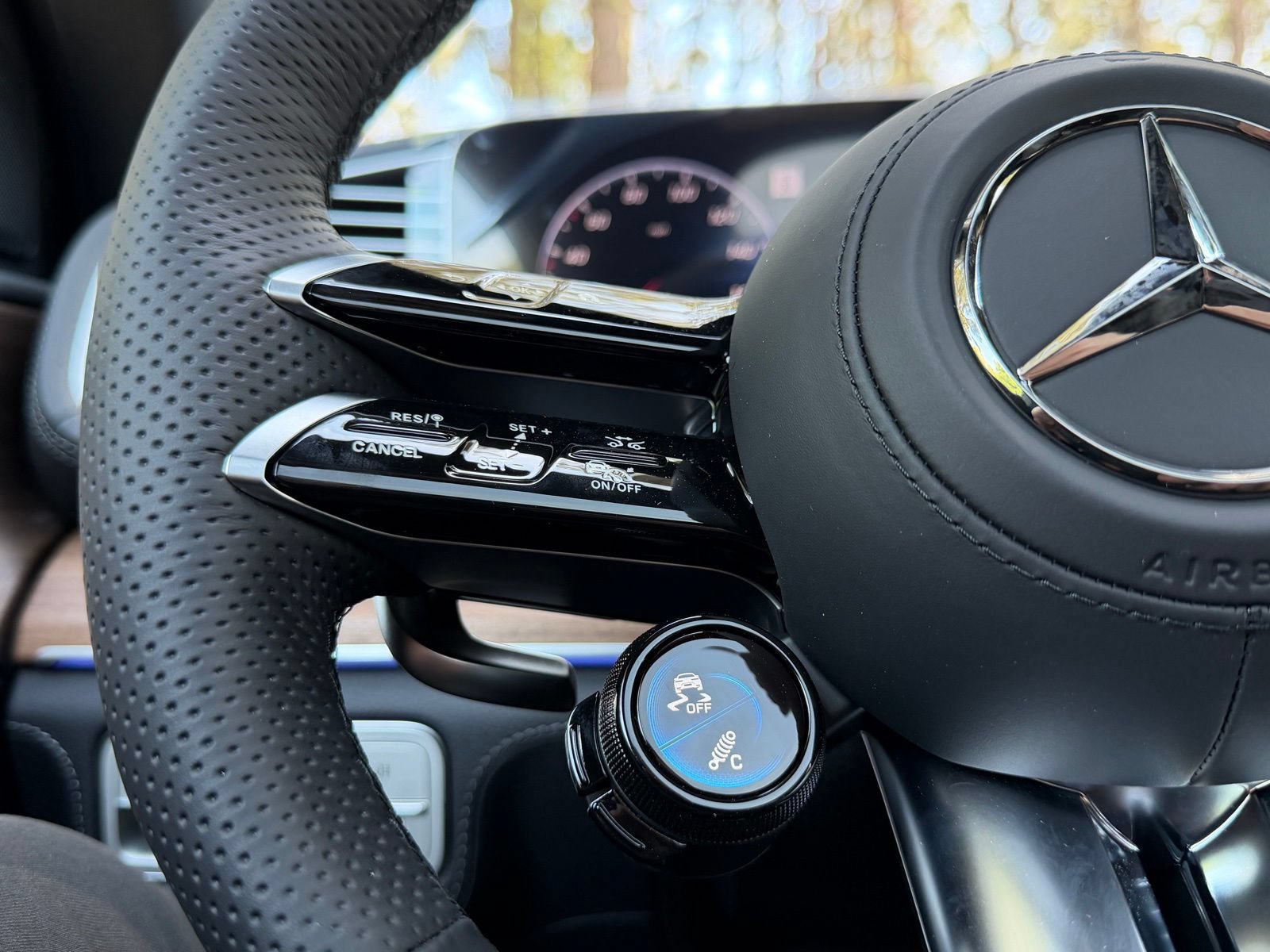 New 2026 Mercedes-Benz GLE 53 AMG 4MATIC Coupe image 25