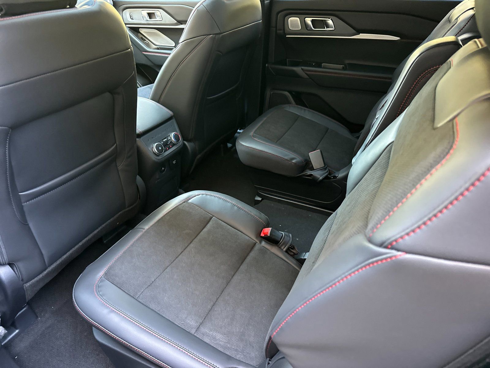 New 2026 Ford Explorer ST w/ Sun And Sound Package image 13