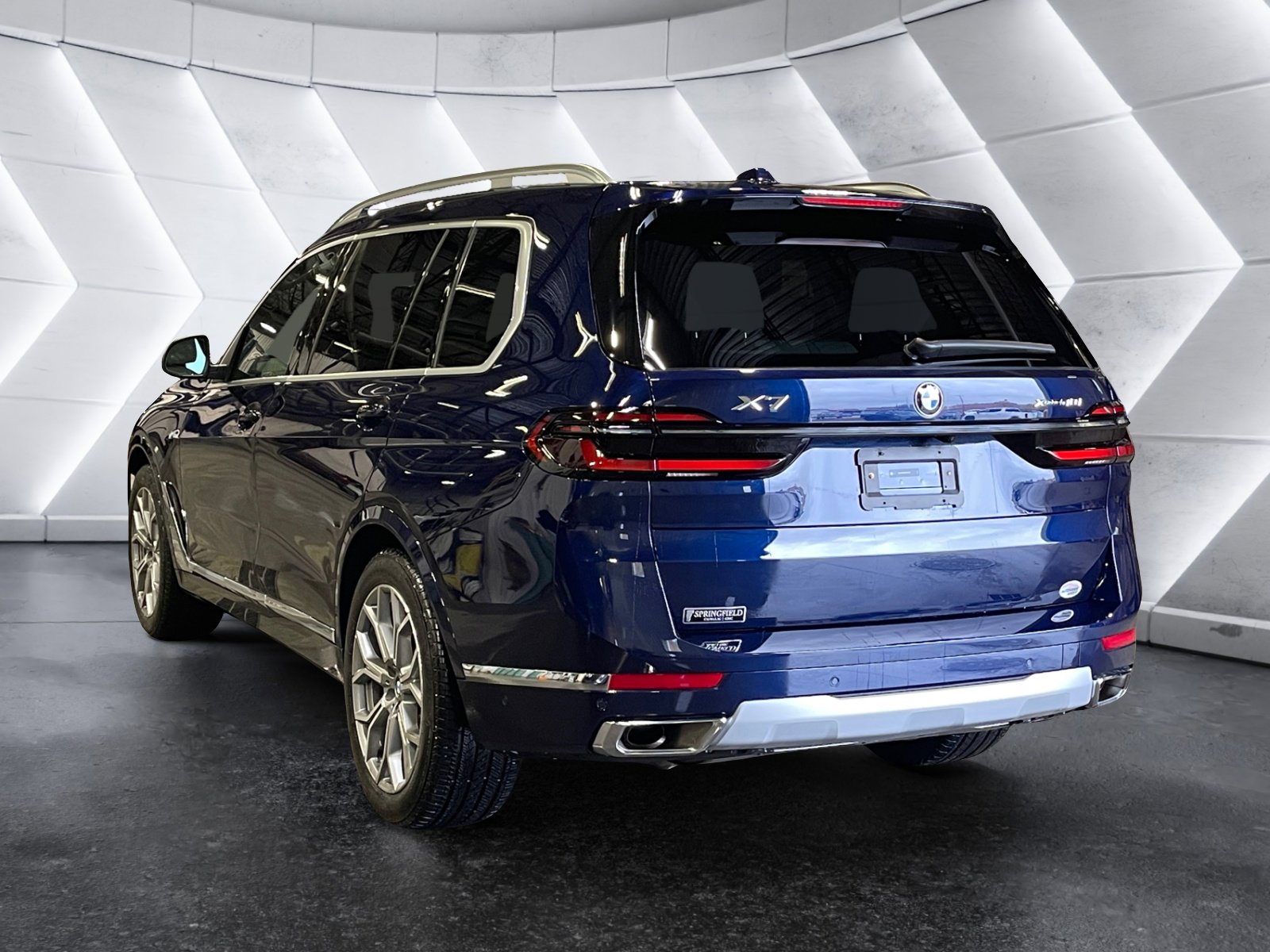 Used 2025 BMW X7 xDrive40i image 4