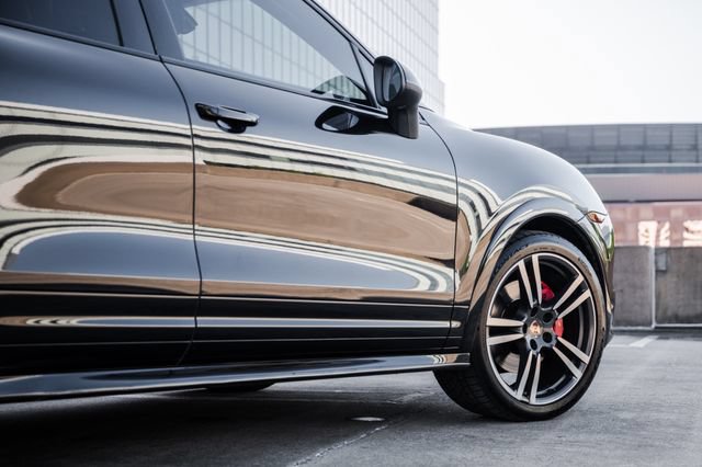 Used 2014 Porsche Cayenne GTS AWD/4WD image 28