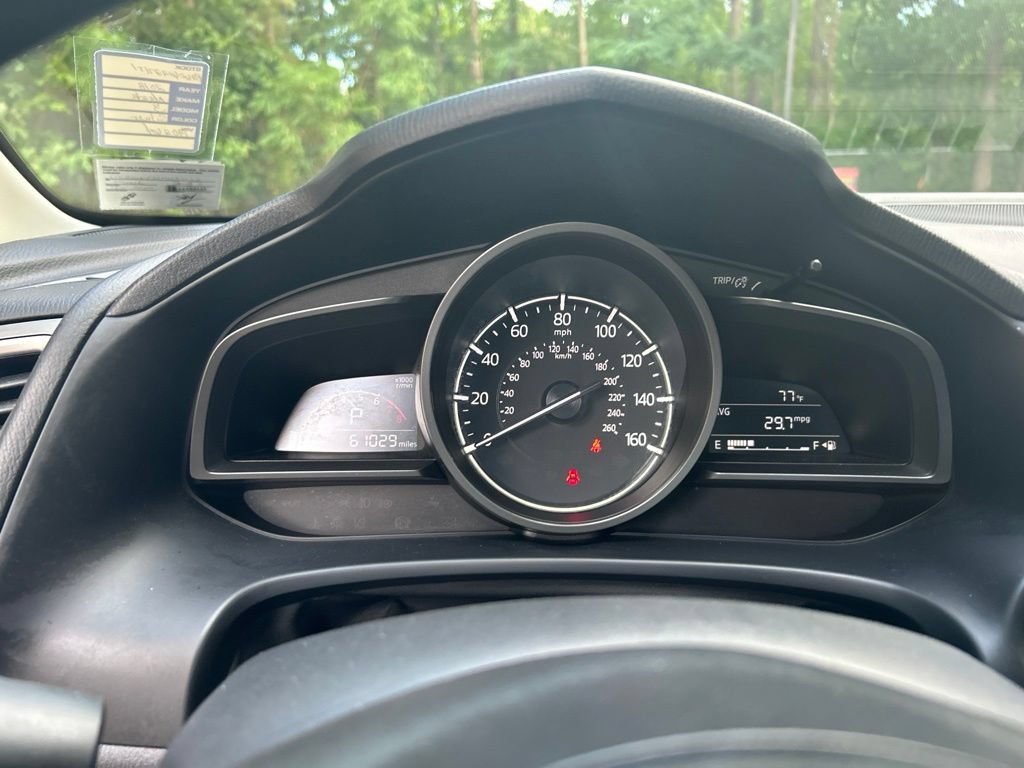 Used 2018 MAZDA MAZDA3 Touring FWD image 19