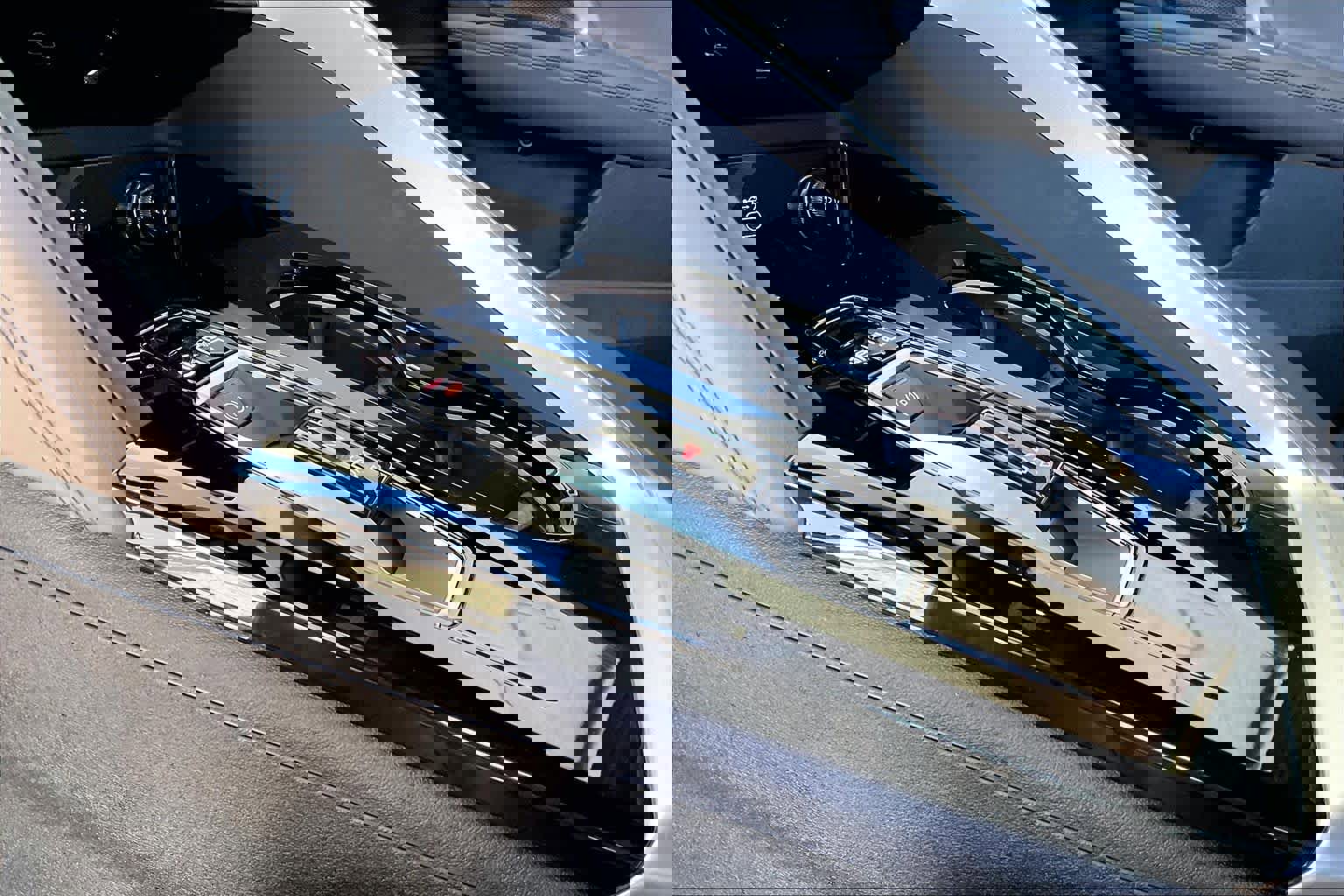 Used 2025 Audi Q5 Premium w/ Convenience Package image 15