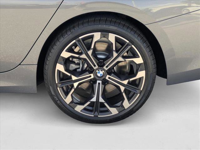 Used 2025 BMW 330i Sedan w/ Convenience Package image 15