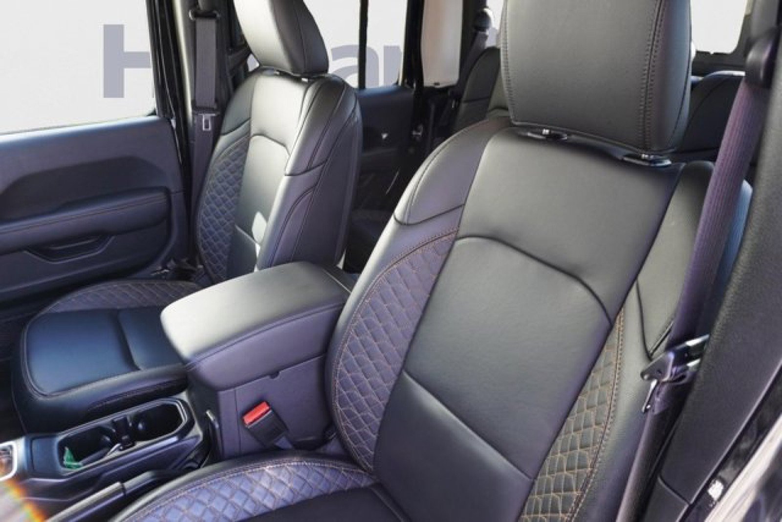 Used 2023 Jeep Gladiator Overland image 14