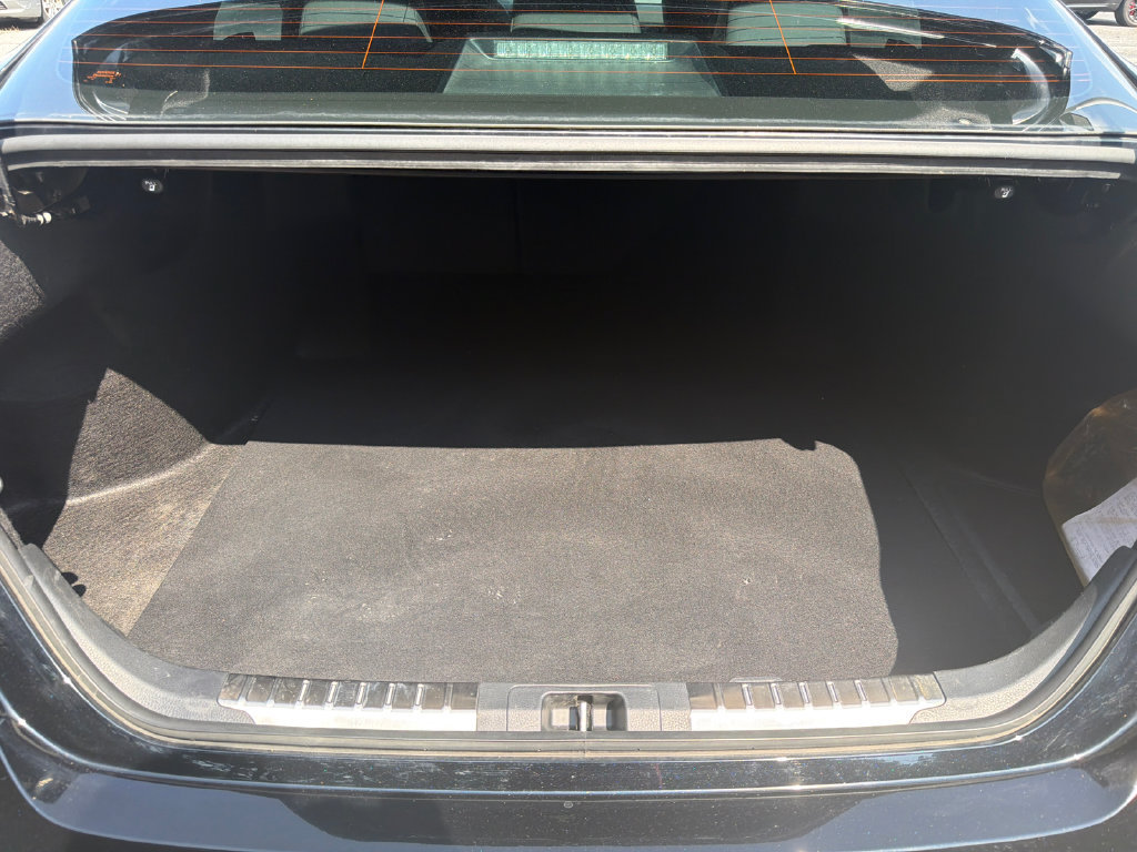 Used 2025 Toyota Camry SE w/ Convenience Package FWD image 22